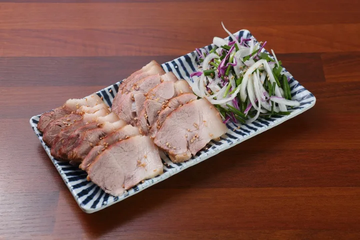 黒豚の燻製スユク