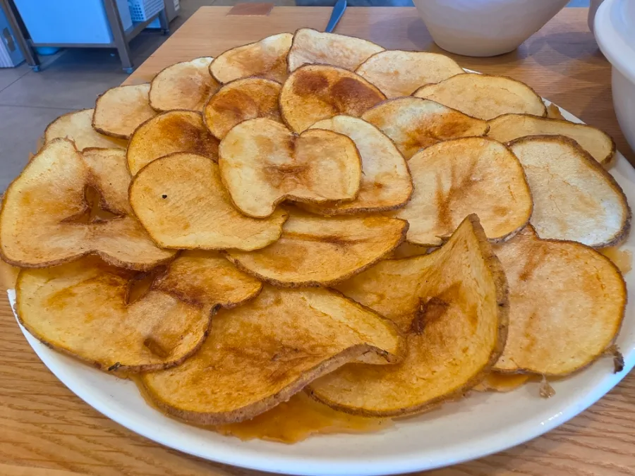 重ねて焼いた薄切りじゃがいも