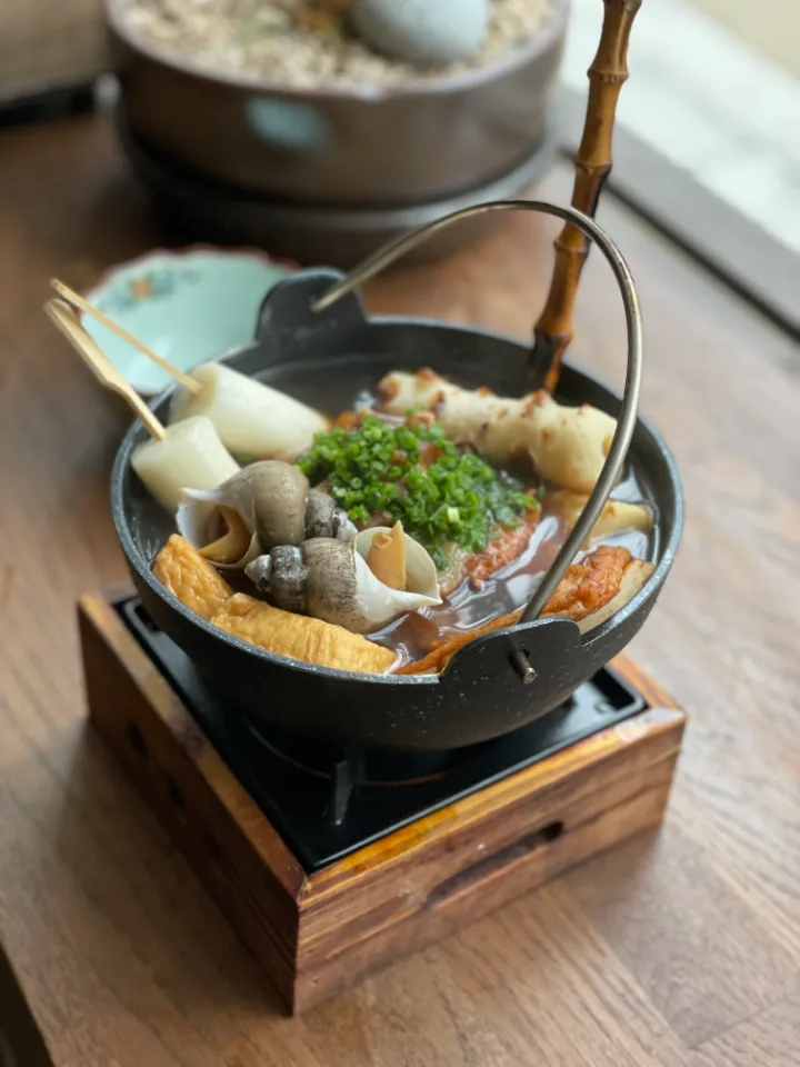 牛すじと練り物のスープ