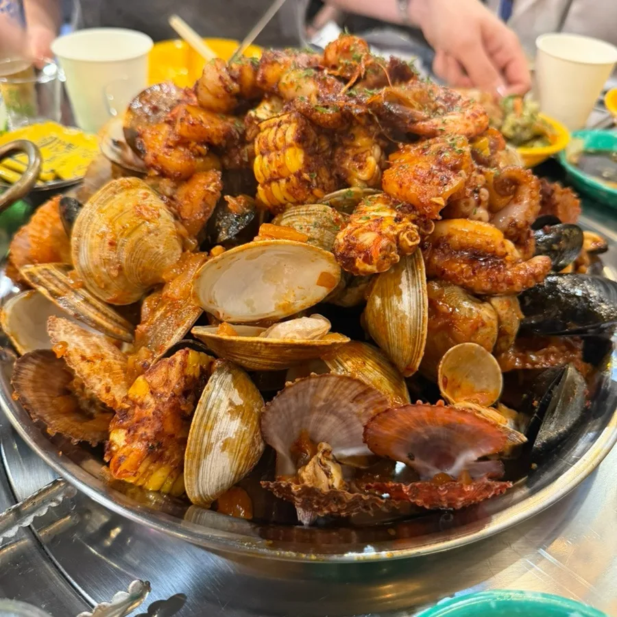 貝とトウモロコシのボイリング