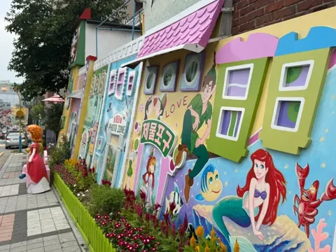 松月洞童話村