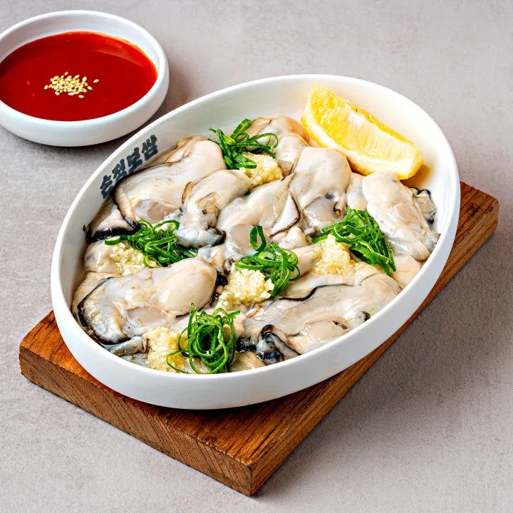 釜山・統営産の生牡蠣（200g）