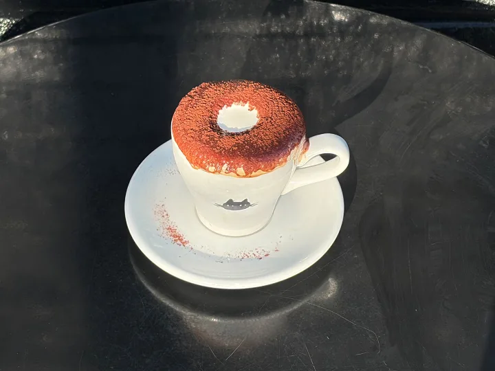 チョコクリームドーナツカプチーノ