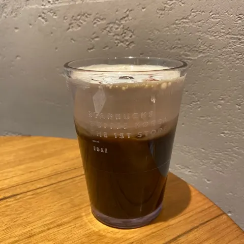 スターバックス 梨大店