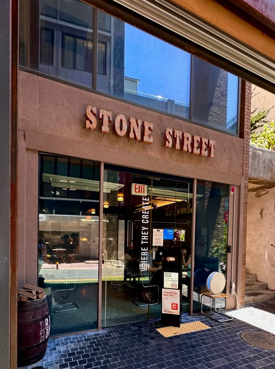 STONE STREET 南浦店 — STONE STREETの店先