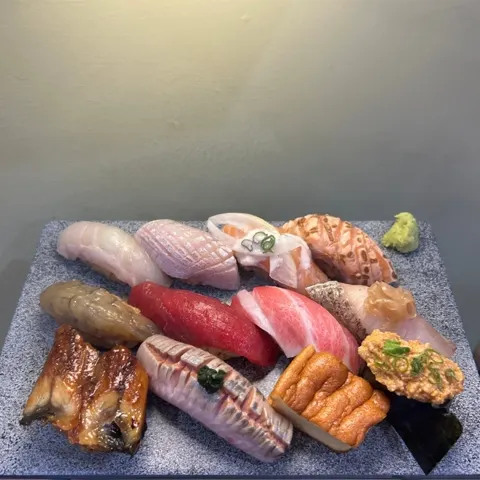 スシ・ジヒョン