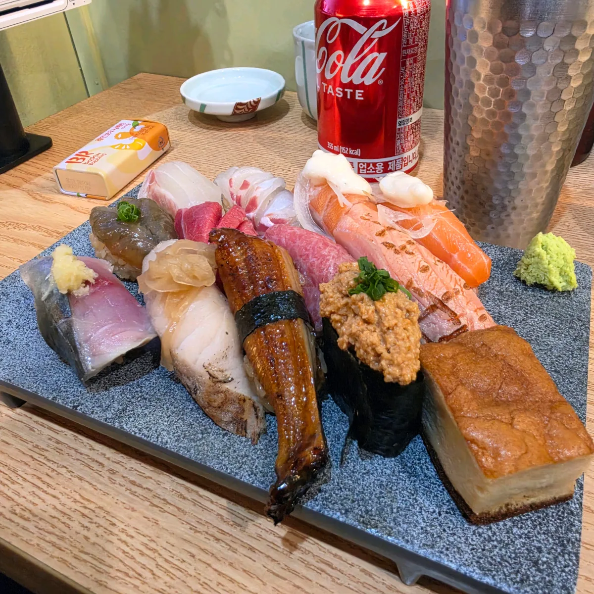 12貫の盛り合わせ寿司