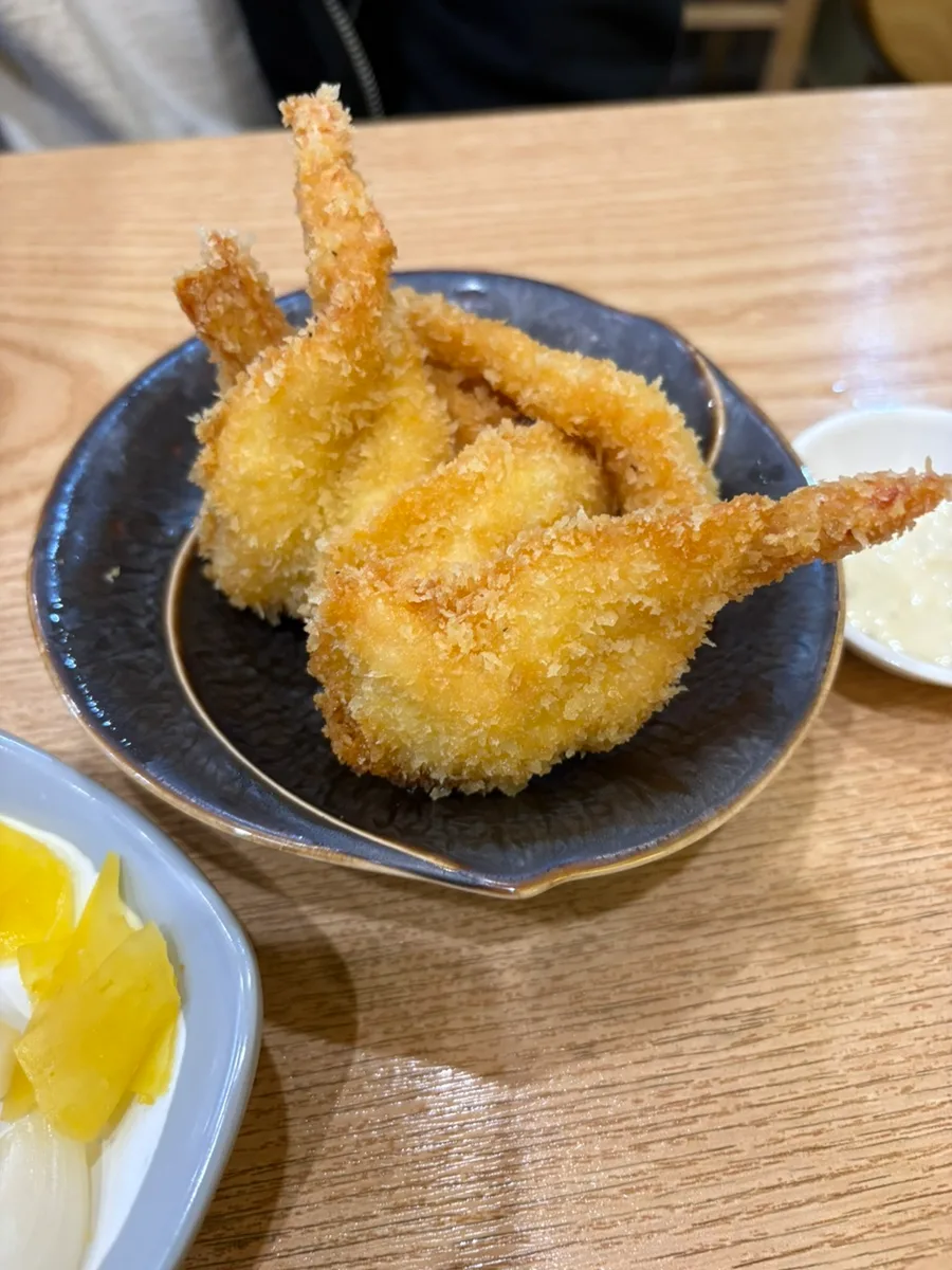 スシ・ジヒョン — 衣をまとったエビフライ