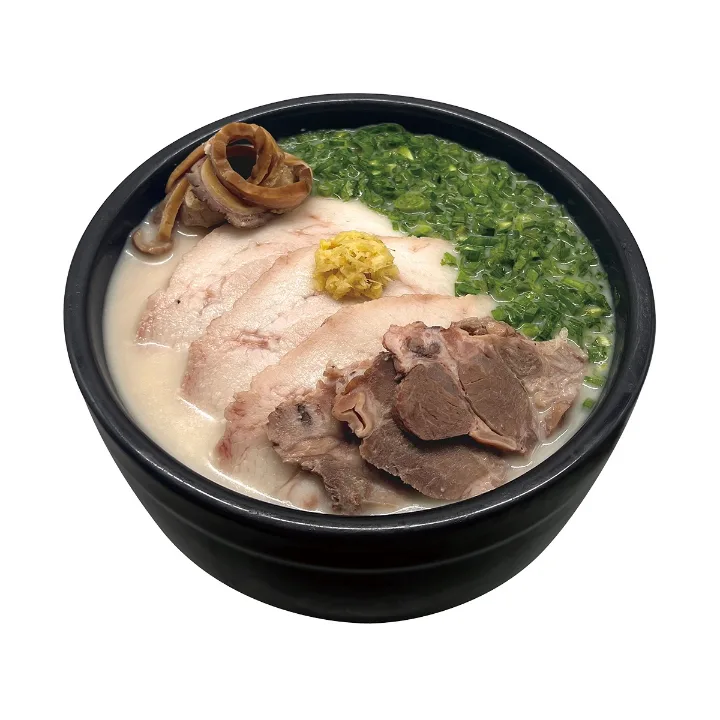 濃厚スープのオムヨンベク・デジクッパ