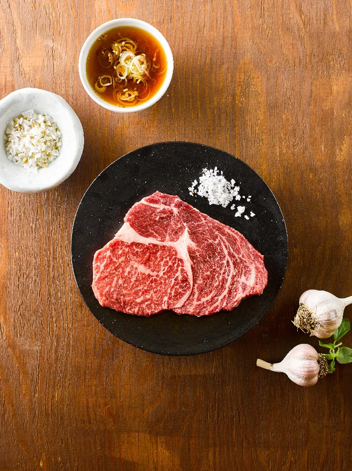 韓牛霜降りロース（150g）