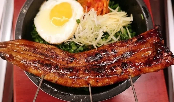 石鍋ウナギ丼