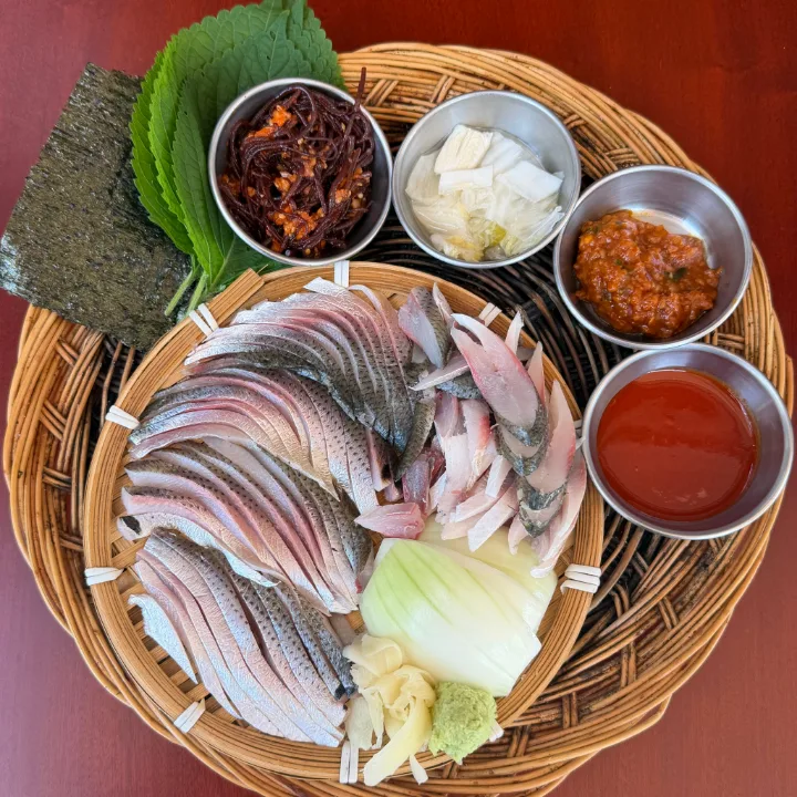 高興産コノシロの刺身