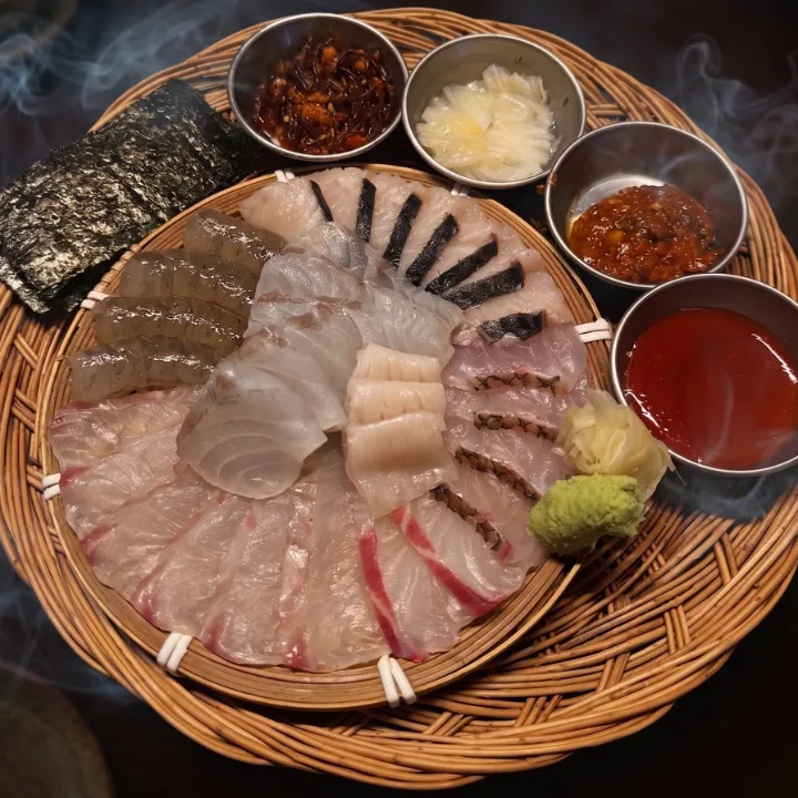 旬の熟成刺身盛り合わせ